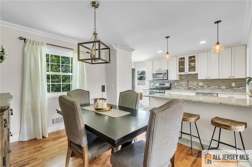 25 Fanwood Drive Sayreville NJ 08872