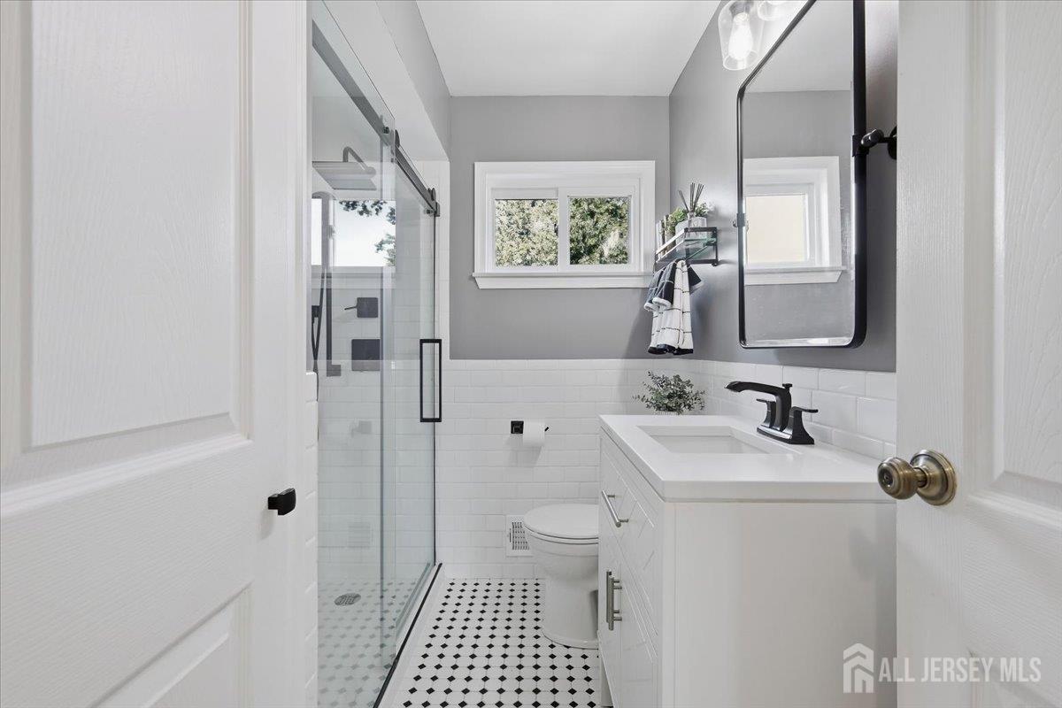 12 Norfolk Road Franklin NJ 08873