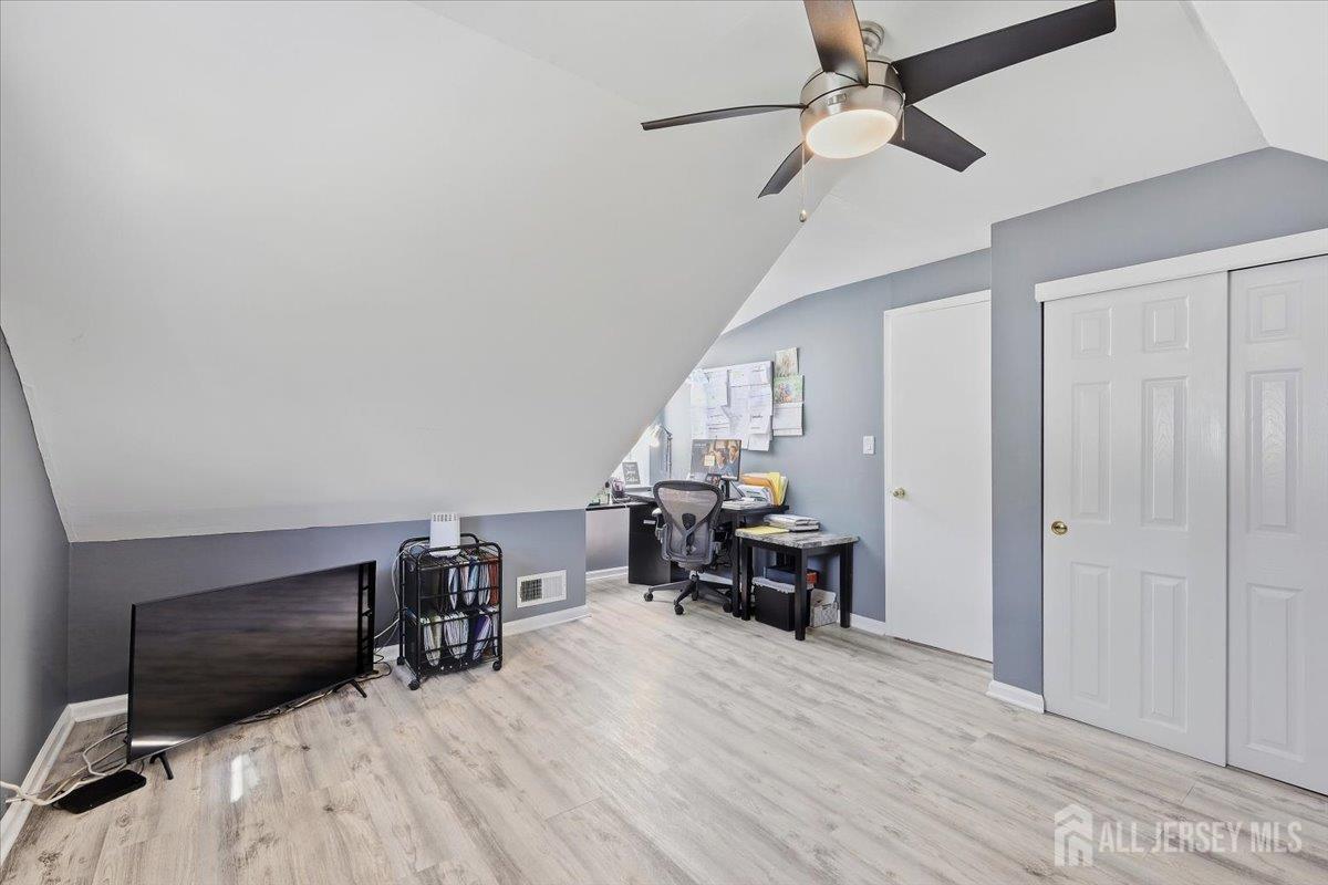 12 Norfolk Road Franklin NJ 08873