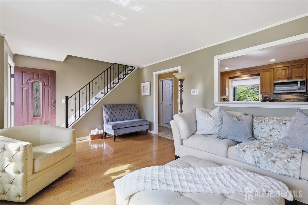 12 Norfolk Road Franklin NJ 08873