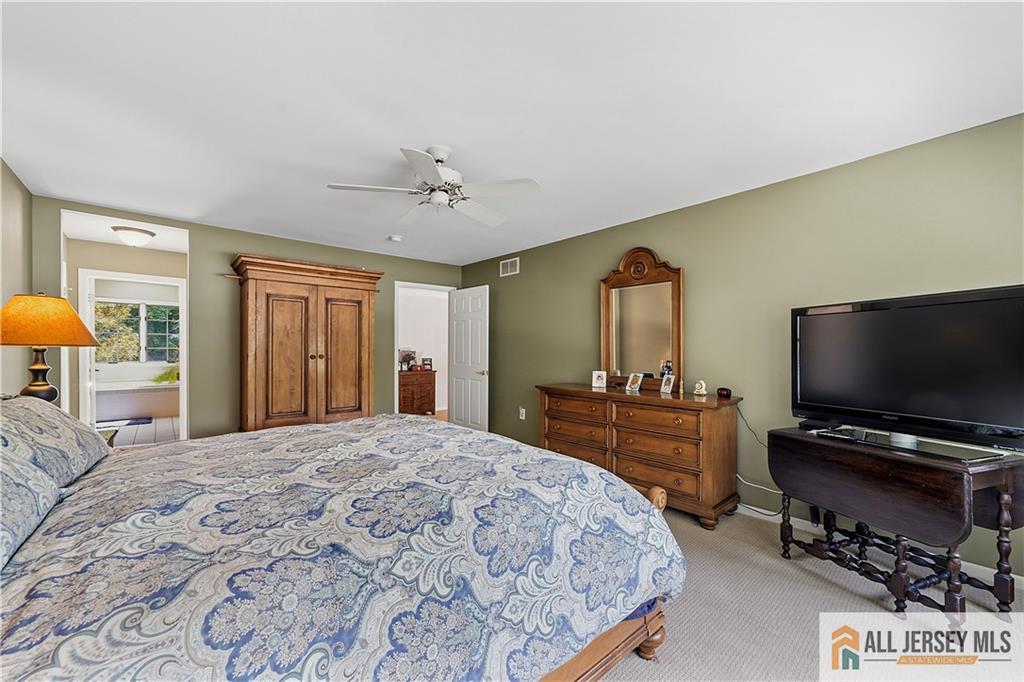 18 Dante Road Monroe NJ 08831