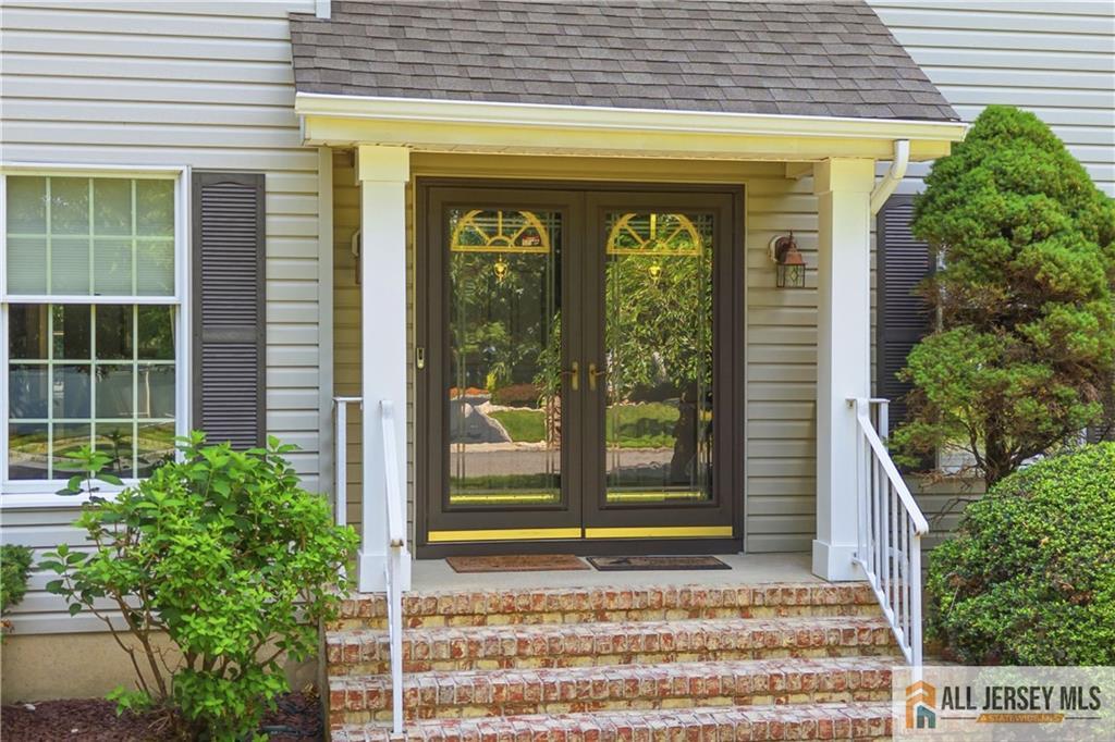 18 Dante Road Monroe NJ 08831