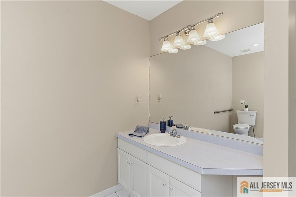 18 Dante Road Monroe NJ 08831