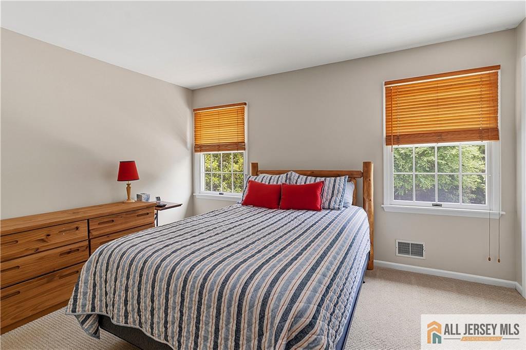 18 Dante Road Monroe NJ 08831