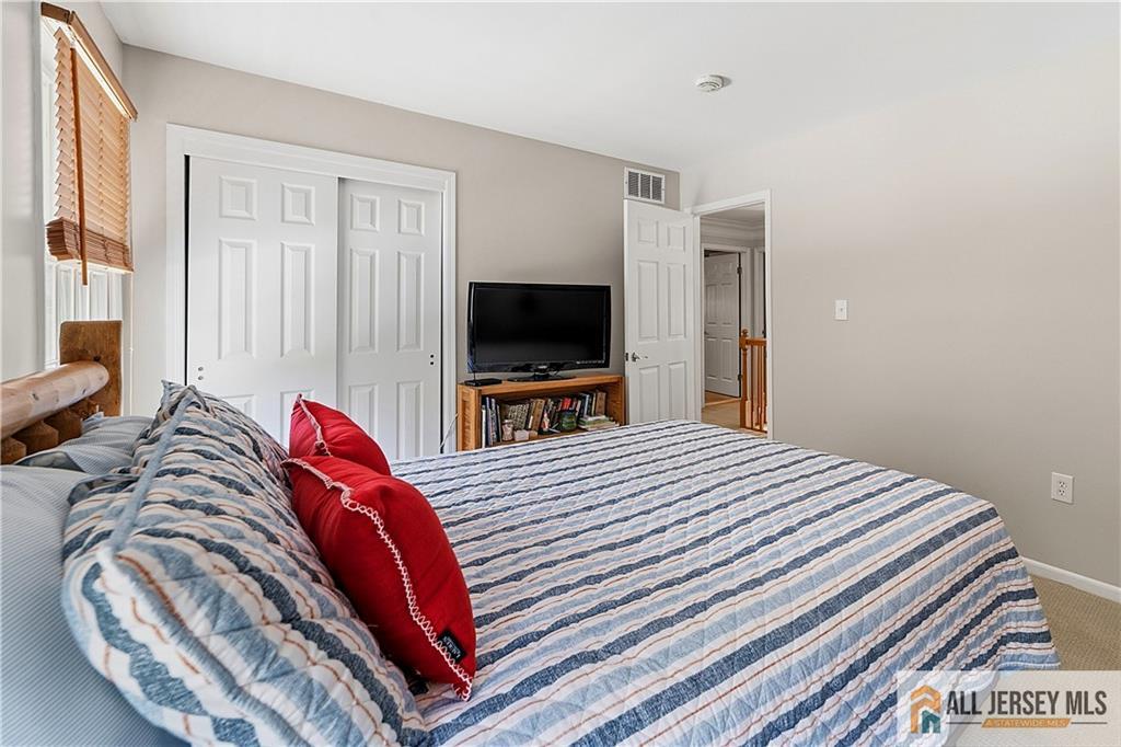 18 Dante Road Monroe NJ 08831