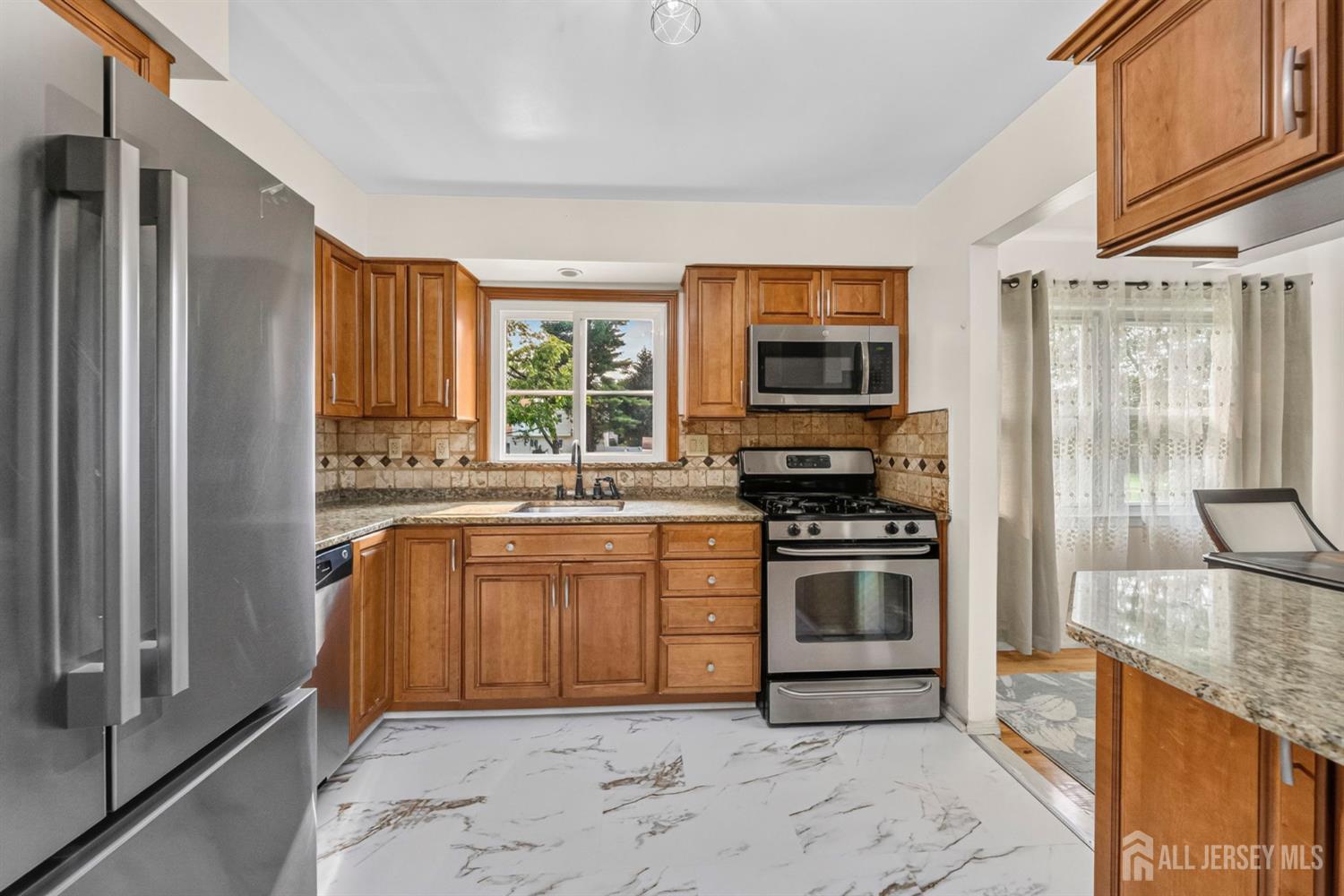 66 Janice Drive Spotswood NJ 08884