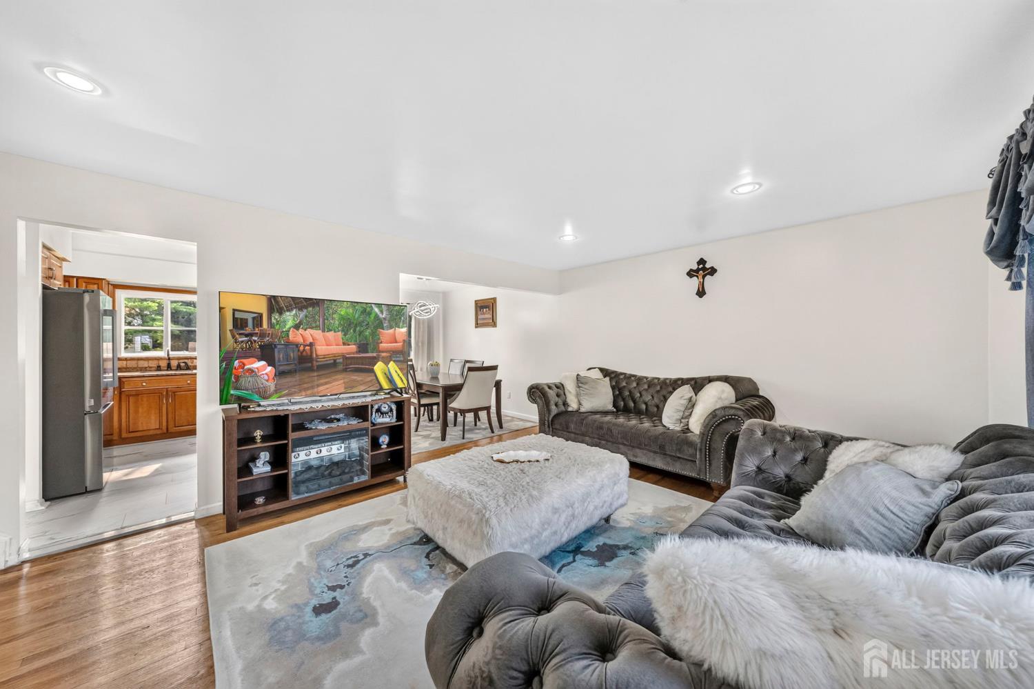 66 Janice Drive Spotswood NJ 08884
