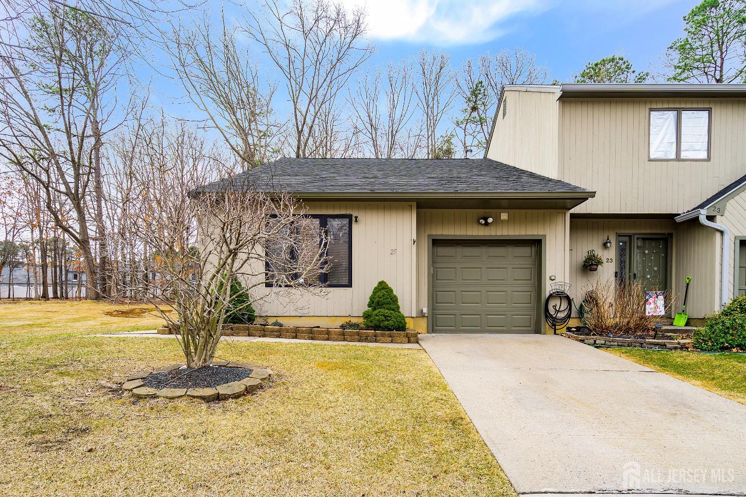 25 Carmel Court Old Bridge NJ 08857