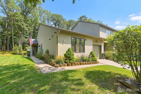 25 Carmel Court Old Bridge NJ 08857