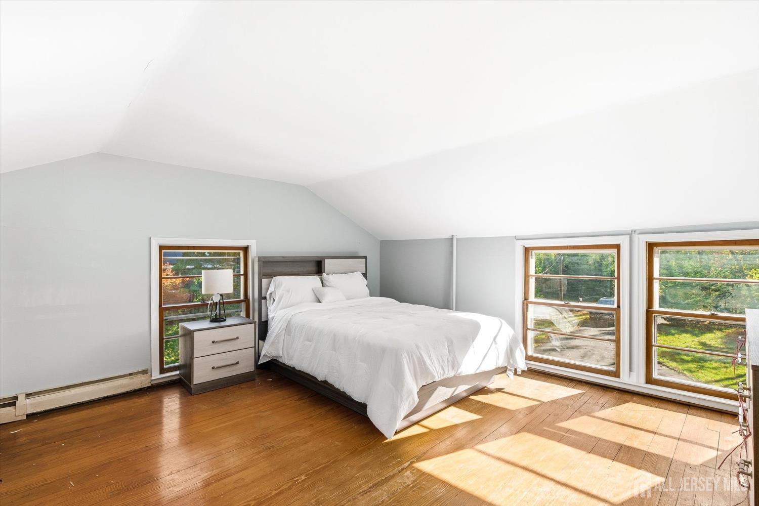 32 Vermont Avenue Franklin NJ 08823