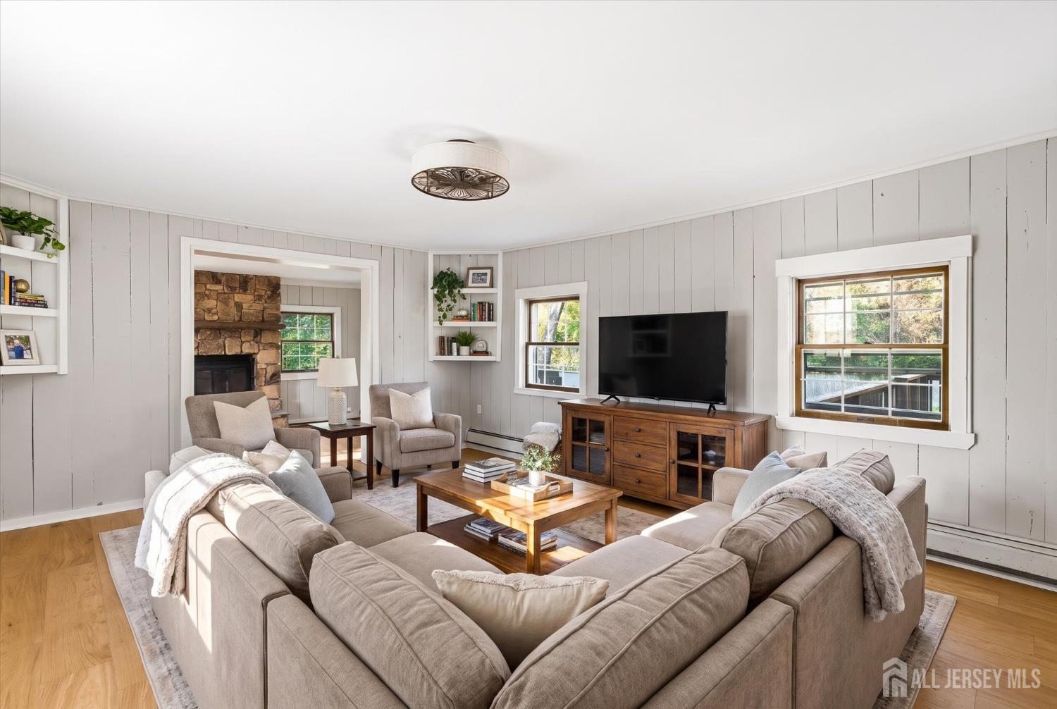 32 Vermont Avenue Franklin NJ 08823