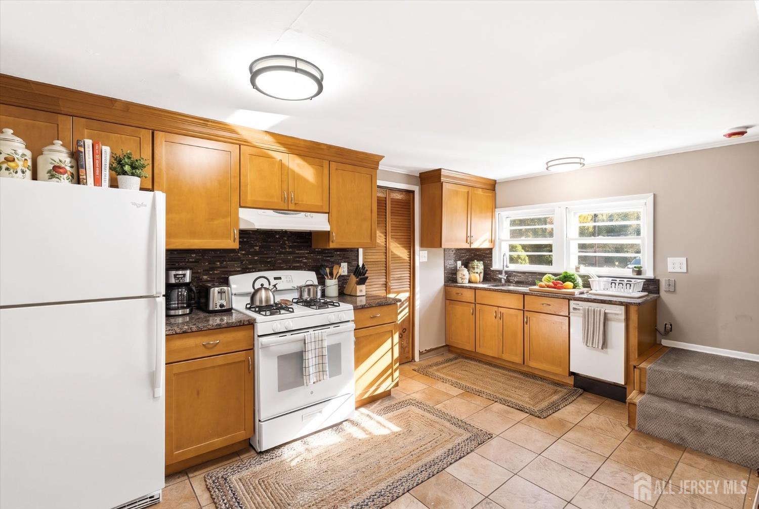 32 Vermont Avenue Franklin NJ 08823
