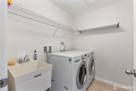 2357 Berkshire Lane North Brunswick NJ 08902