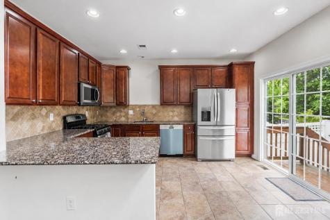 2357 Berkshire Lane North Brunswick NJ 08902
