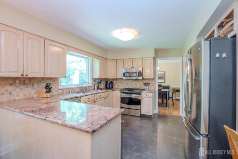 31 Merion Place Lawrence NJ 08648