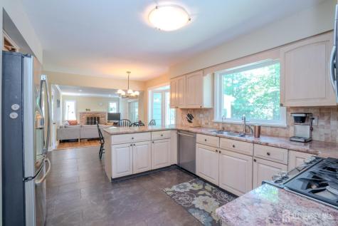 31 Merion Place Lawrence NJ 08648