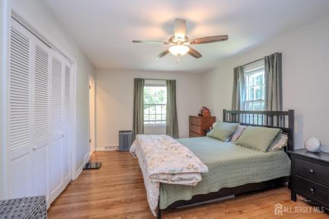 31 Merion Place Lawrence NJ 08648