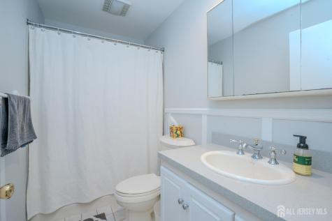 31 Merion Place Lawrence NJ 08648