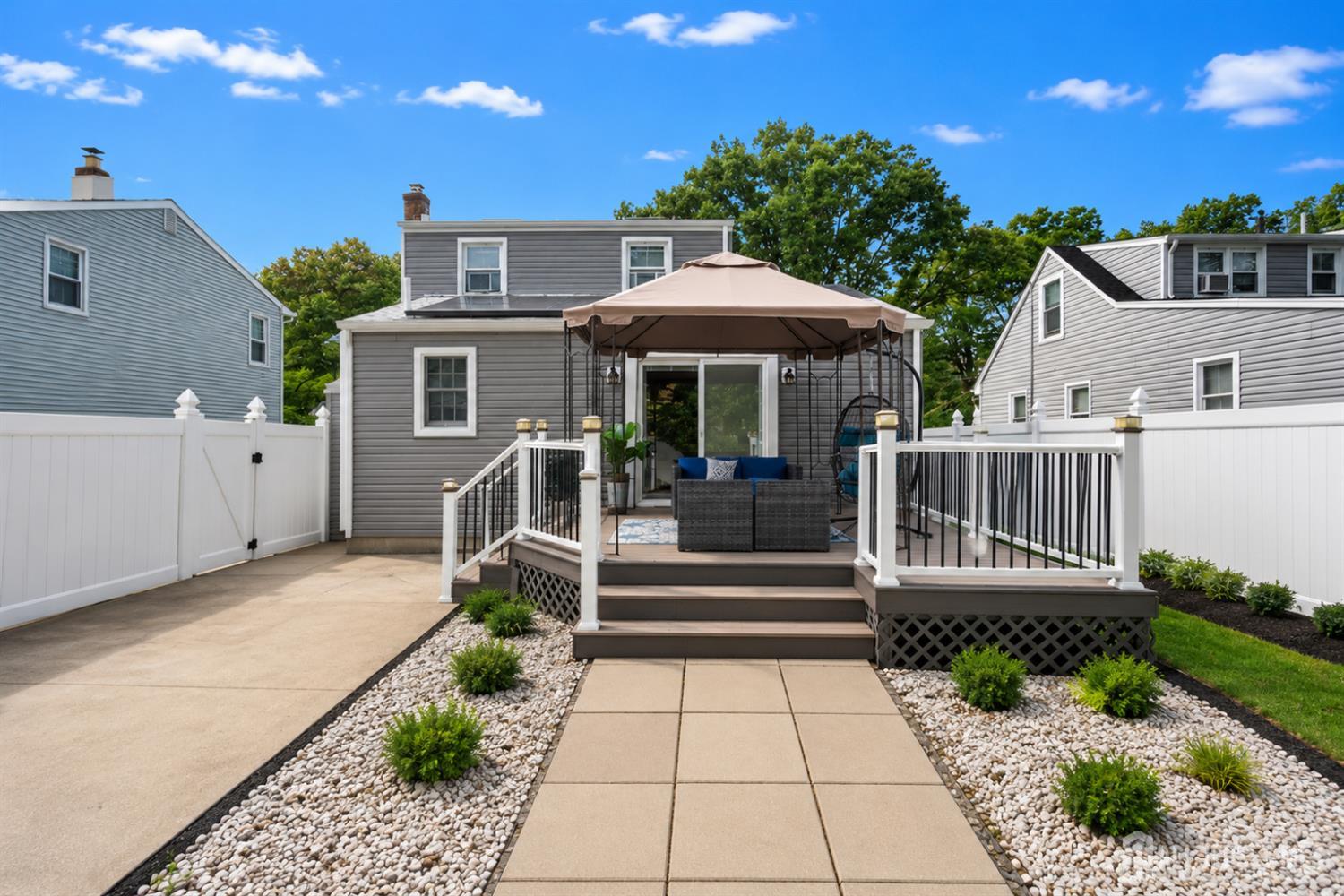 34 Chase Avenue Avenel NJ 07001
