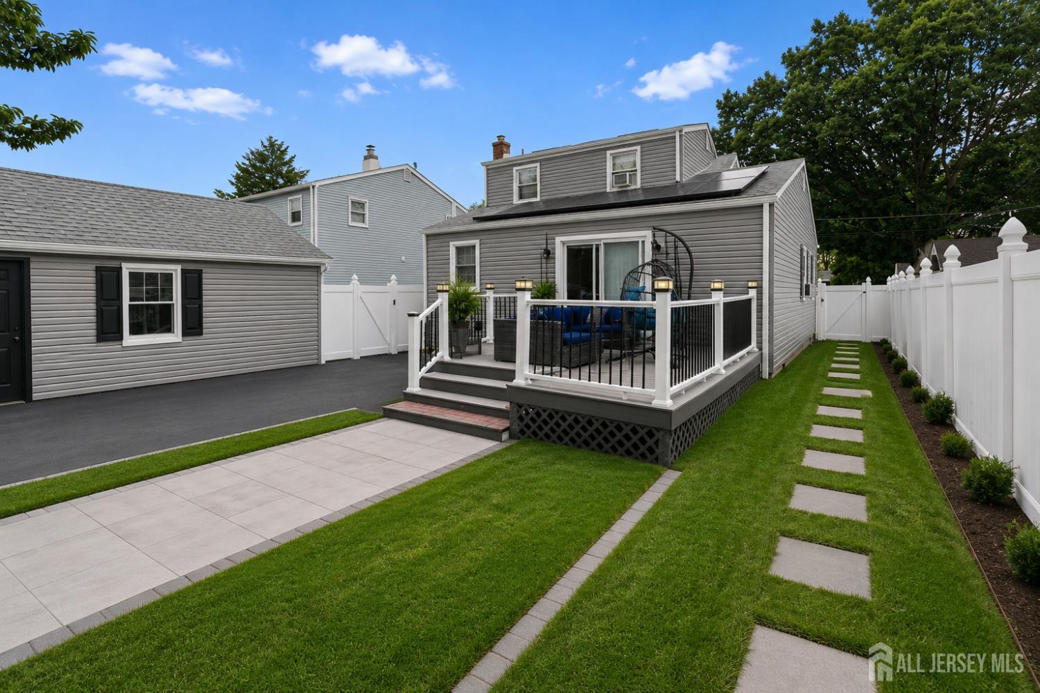 34 Chase Avenue Avenel NJ 07001