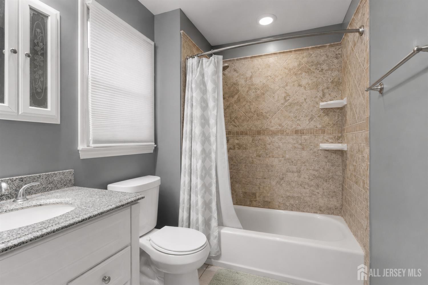 34 Chase Avenue Avenel NJ 07001