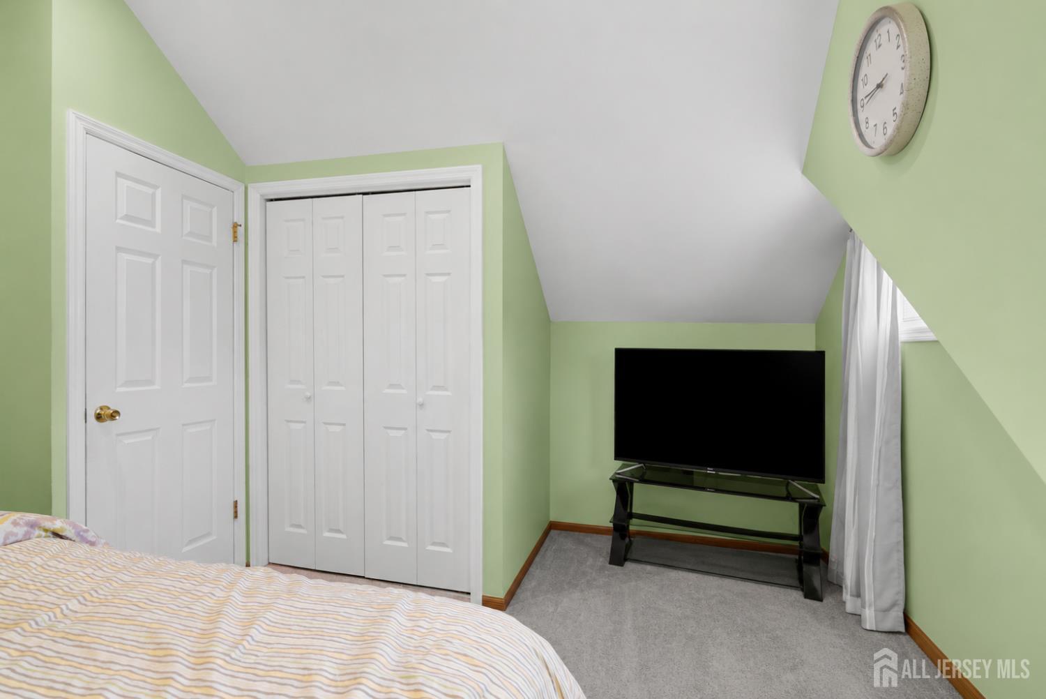 34 Chase Avenue Avenel NJ 07001