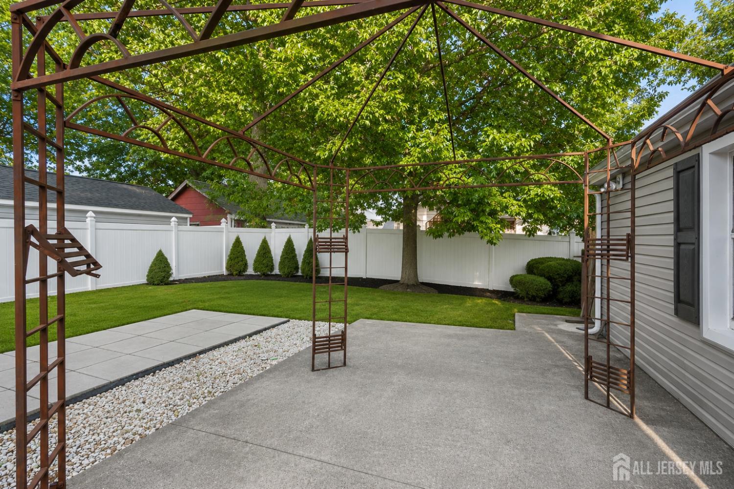 34 Chase Avenue Avenel NJ 07001