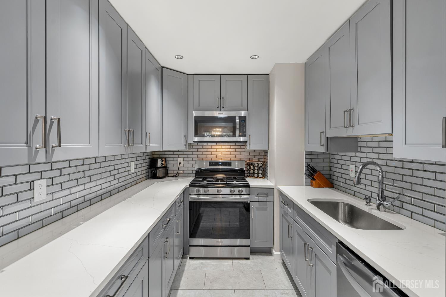 217 Vasser Drive Piscataway NJ 08854
