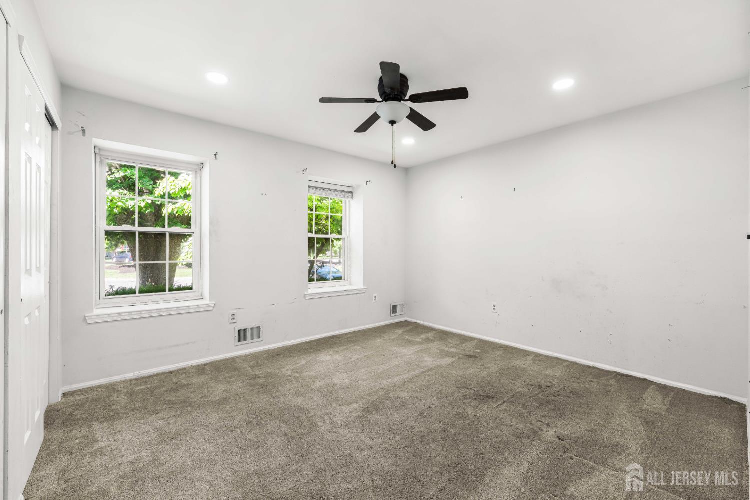 58 Beacon Place Robbinsville NJ 08691