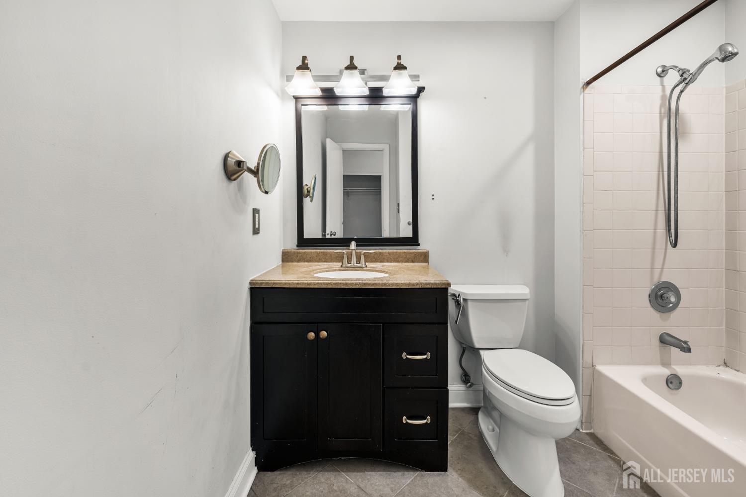 58 Beacon Place Robbinsville NJ 08691