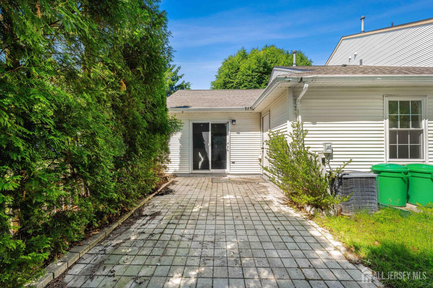 58 Beacon Place Robbinsville NJ 08691