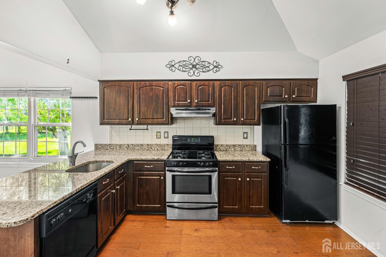58 Beacon Place Robbinsville NJ 08691