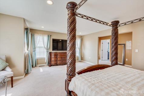 103 Timberhill Drive Franklin Twsp NJ 08823