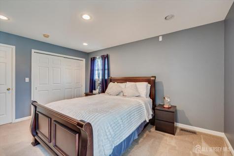 103 Timberhill Drive Franklin Twsp NJ 08823