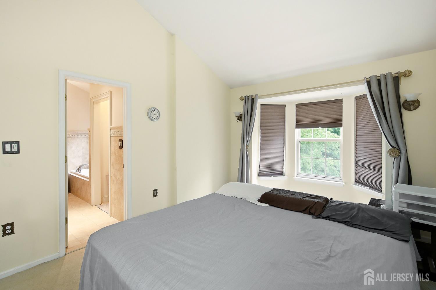 10 Burr Court Plainsboro NJ 08536