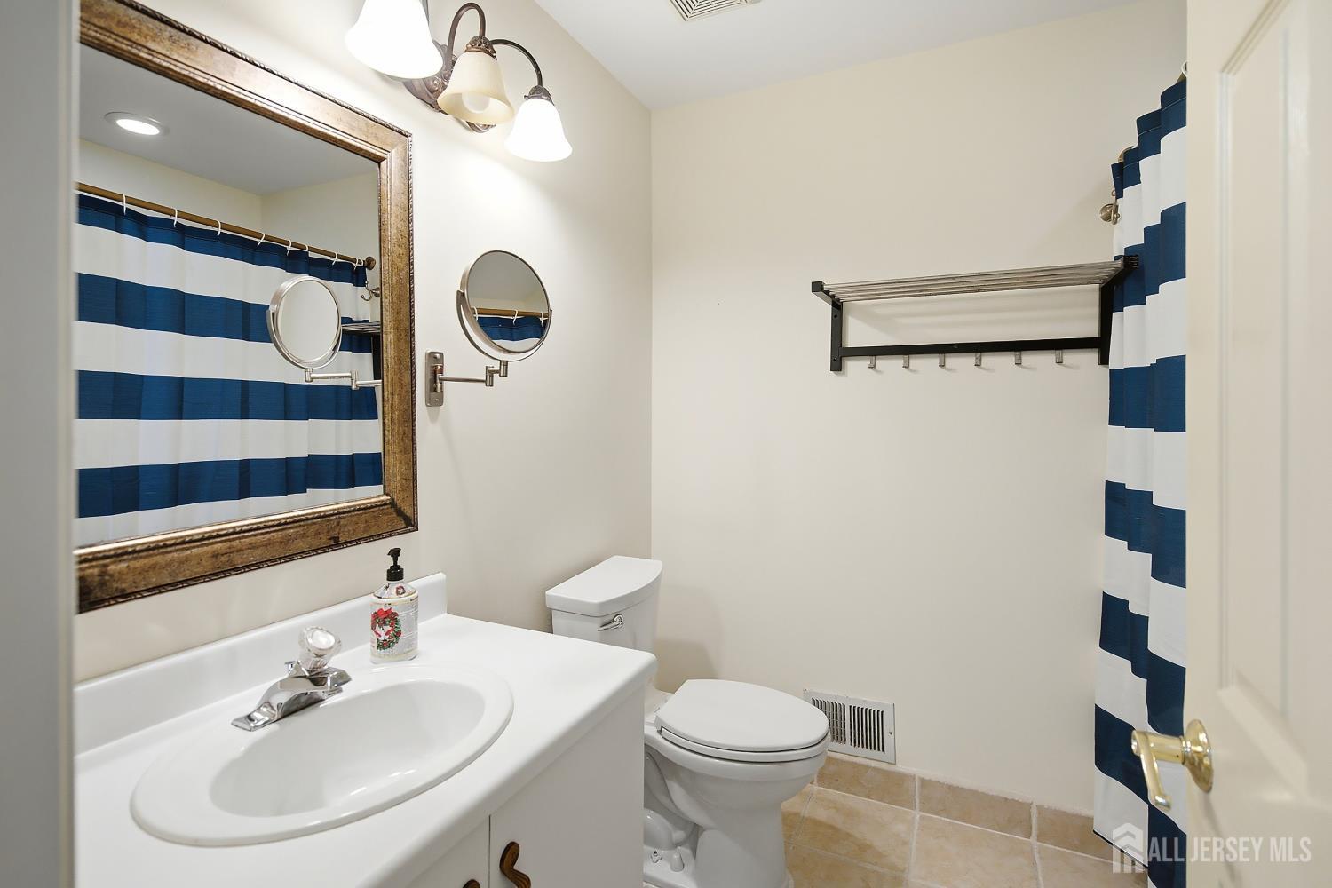 10 Burr Court Plainsboro NJ 08536