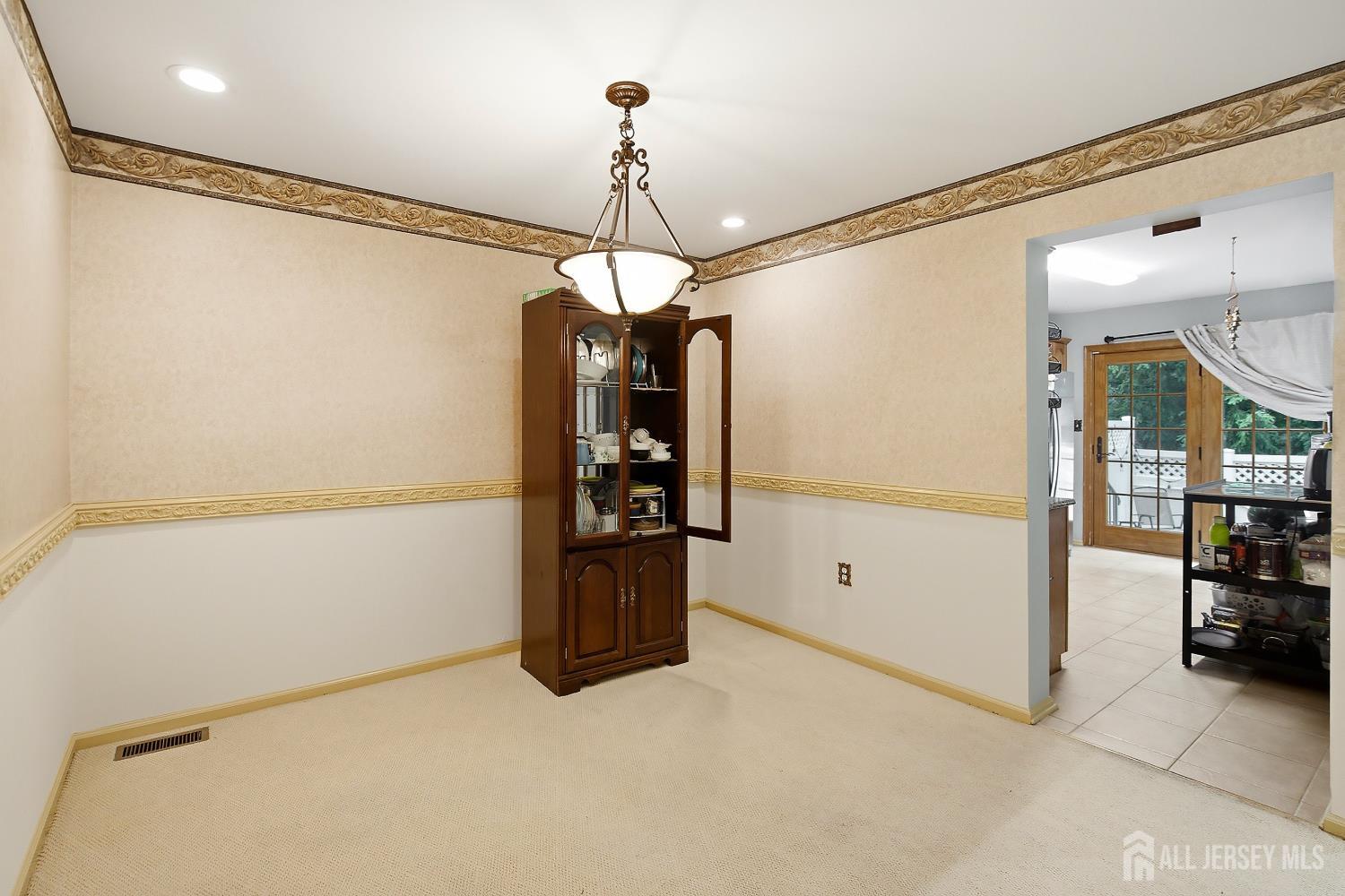 10 Burr Court Plainsboro NJ 08536
