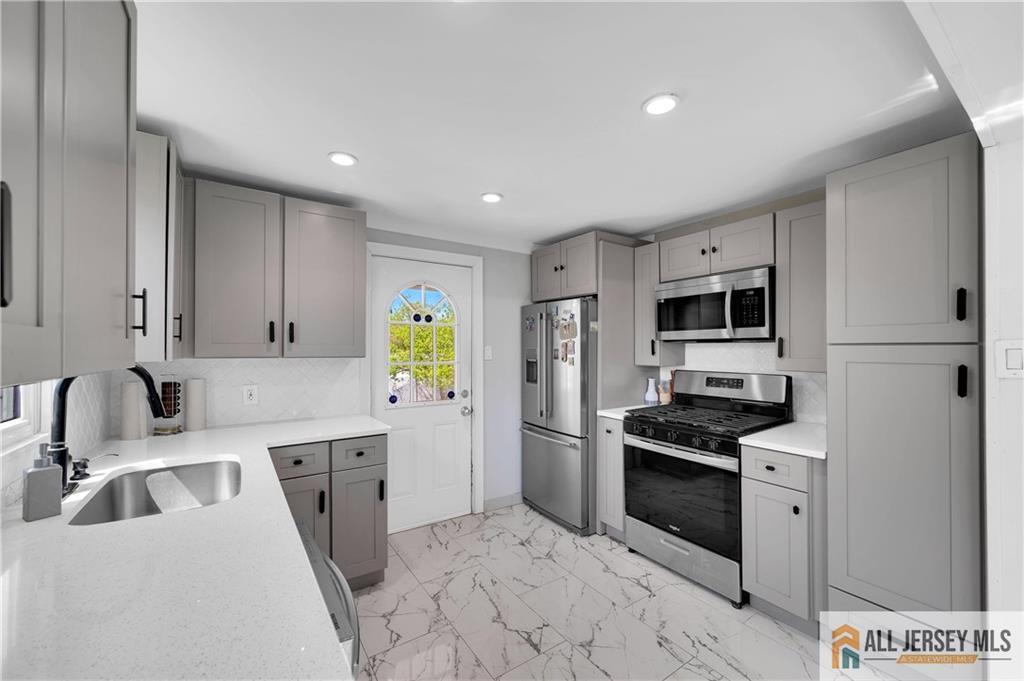 14 Albourne Street South River NJ 08882
