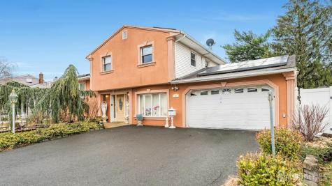 8 Monaghan Road Edison NJ 08817