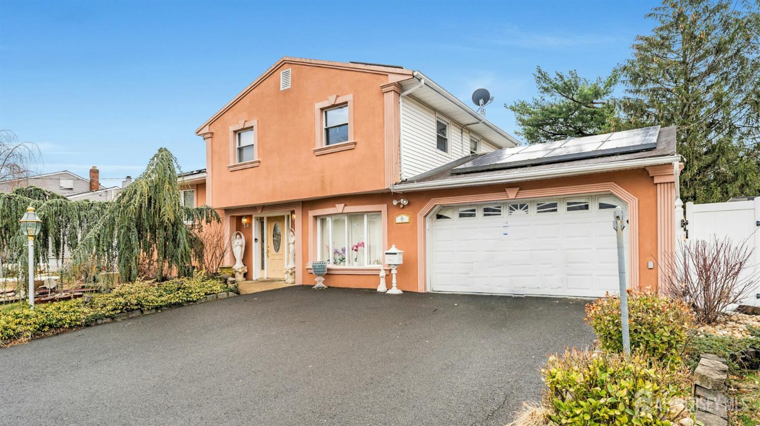 8 Monaghan Road Edison NJ 08817