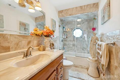 8 Monaghan Road Edison NJ 08817