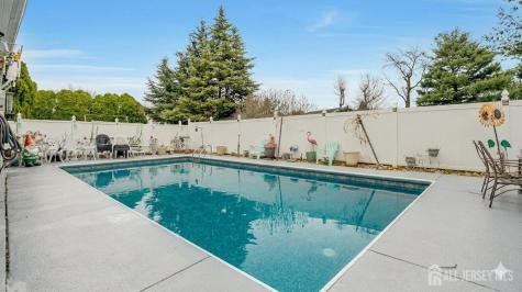 8 Monaghan Road Edison NJ 08817