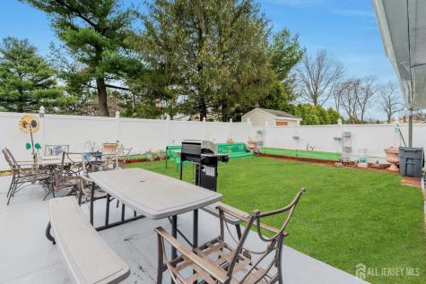 8 Monaghan Road Edison NJ 08817