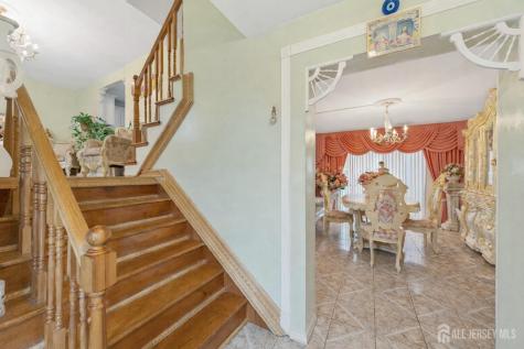 8 Monaghan Road Edison NJ 08817
