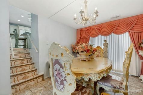 8 Monaghan Road Edison NJ 08817