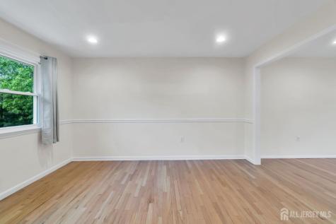 6 Fox Chase Run Hillsborough NJ 08844