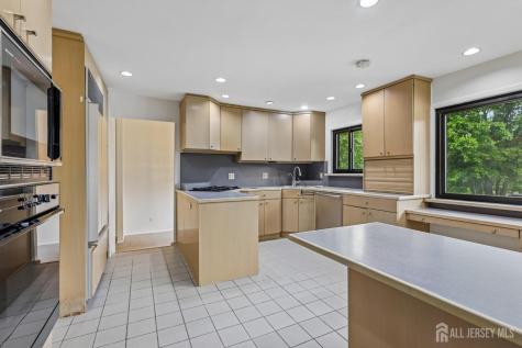 5 Ellis Court Middlesex NJ 08852