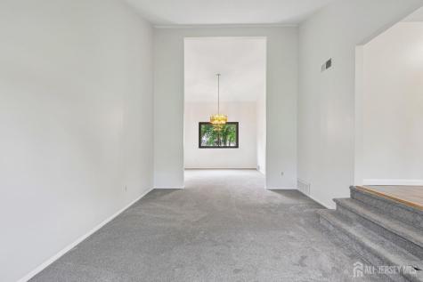 5 Ellis Court Middlesex NJ 08852