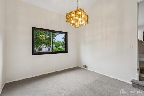 5 Ellis Court Middlesex NJ 08852