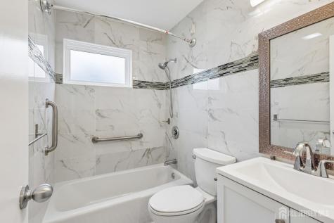 5 Ellis Court Middlesex NJ 08852